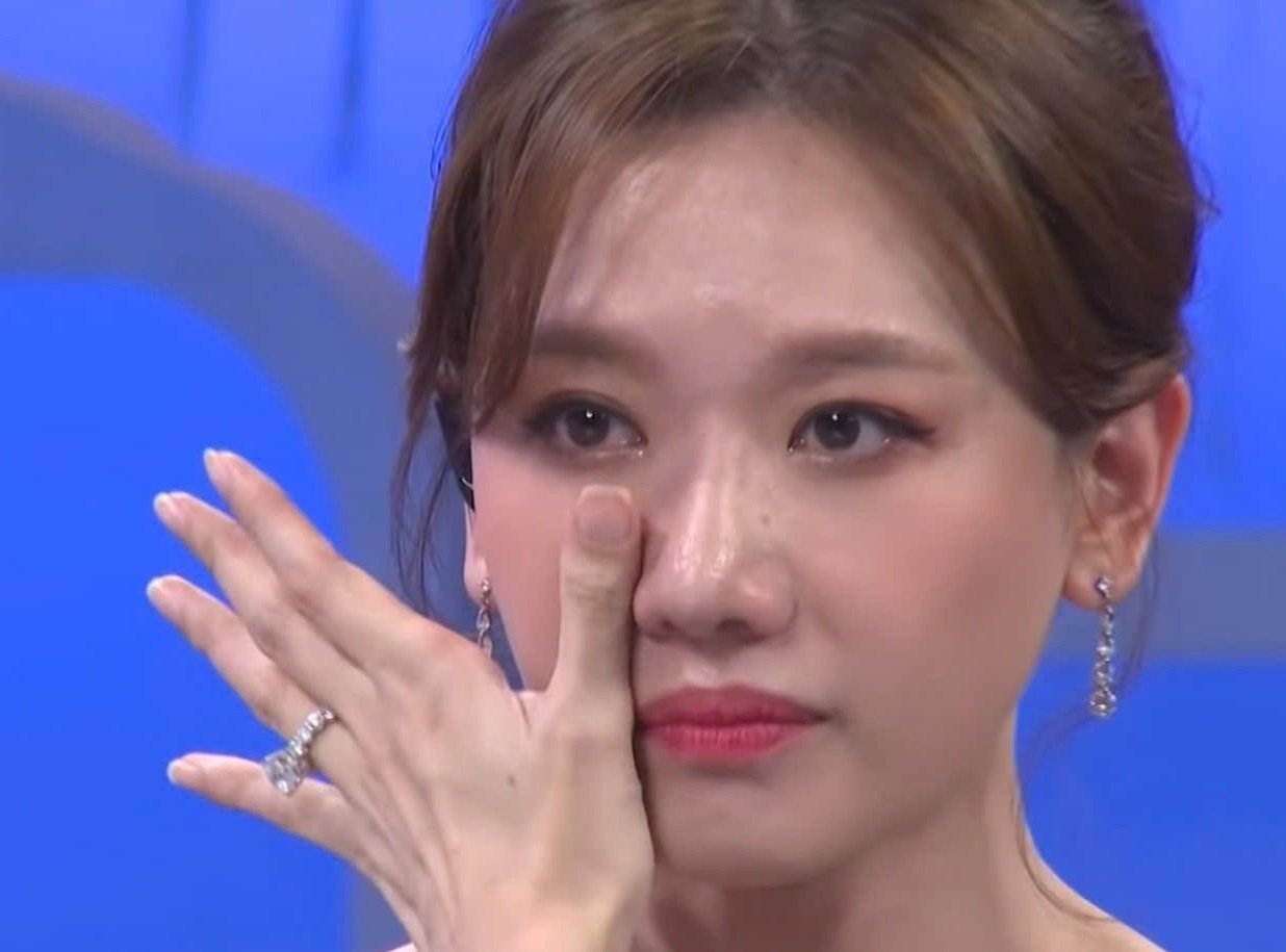 Hari Won nhap vien hinh anh