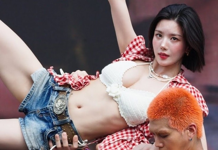 Thong tin moi ve 'nu than Waterbomb' hinh anh