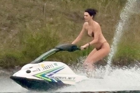 Kendall Jenner muon bo nghe hinh anh