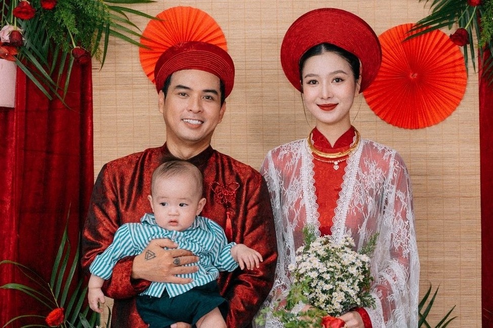 Le vu quy cua Ho Quang Hieu va vo cao 1,8 m hinh anh