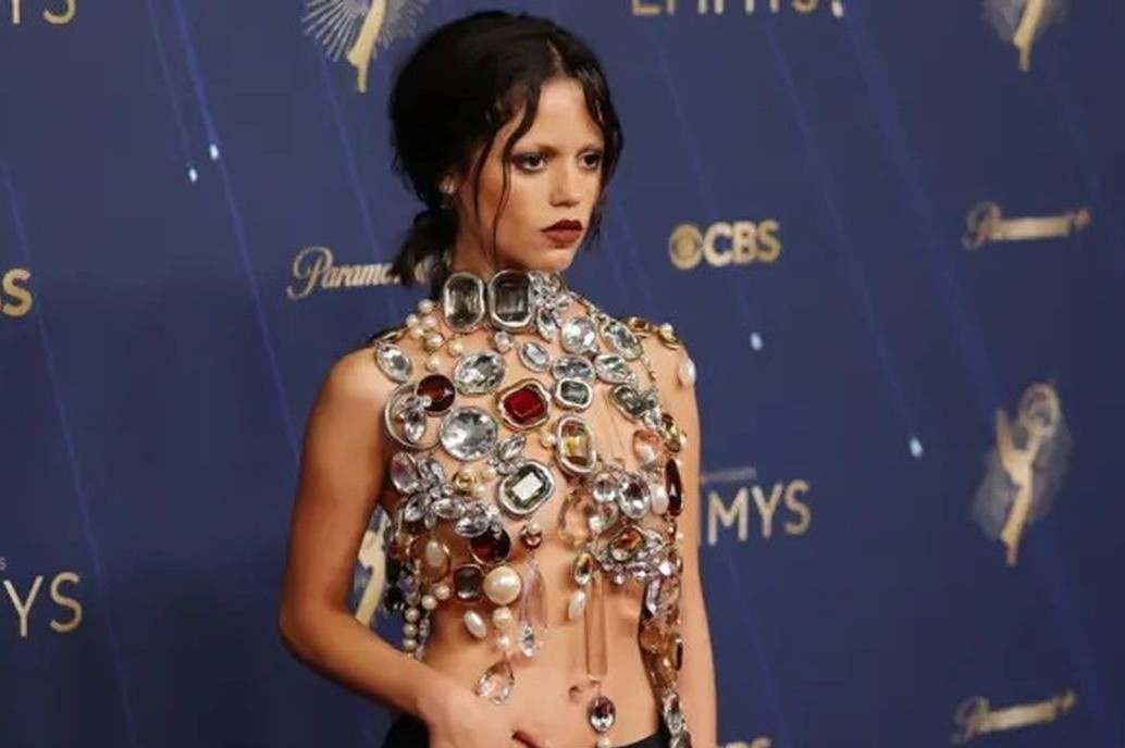 Sao nu mac ho bao lan at Lisa hinh anh