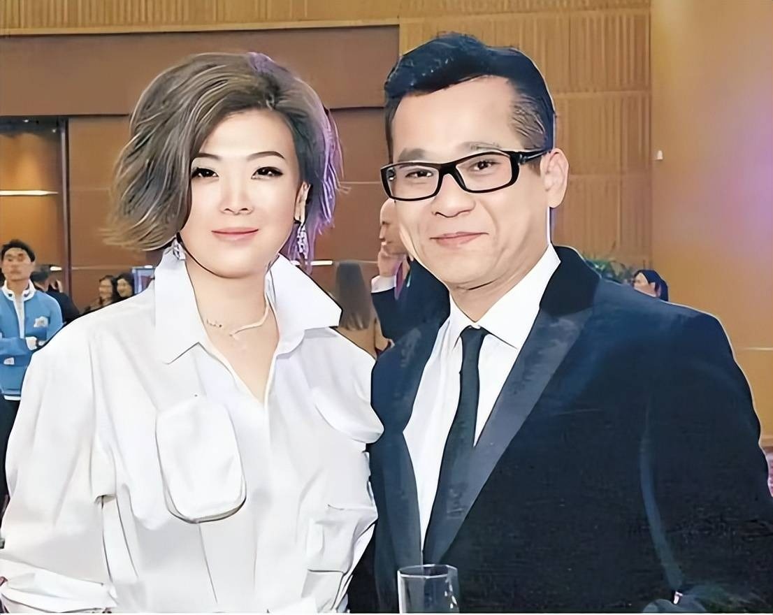 Ly Minh Tue anh 1