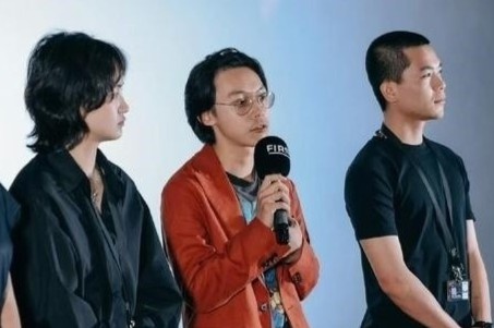 Dao dien Ly Khai Van dot tu tren phim truong o tuoi 28 hinh anh