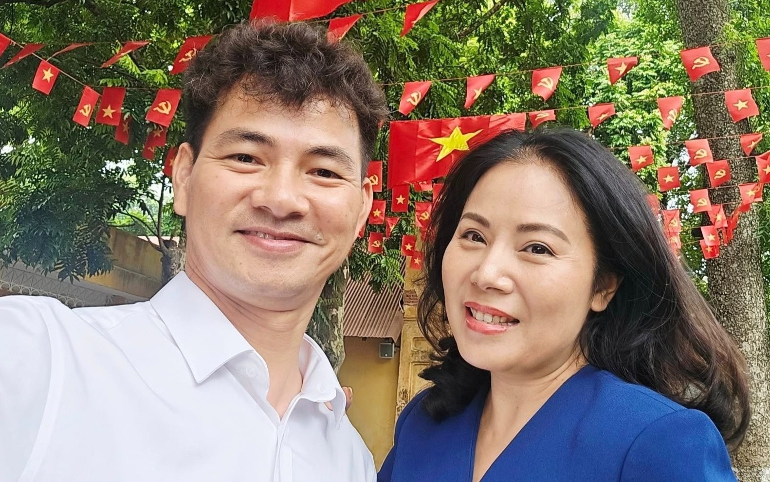 NSND Xuan Bac gap dien vien 'Song o day song' sau 25 nam hinh anh