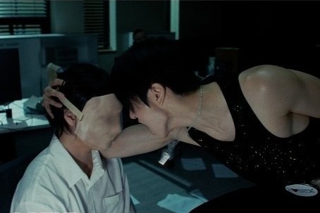 MV cua nam ca si bi chi trich phan cam hinh anh