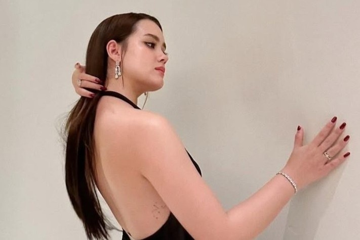 Nhan sac nu dien vien trong phim 18+ dang dan dau phong ve Viet hinh anh