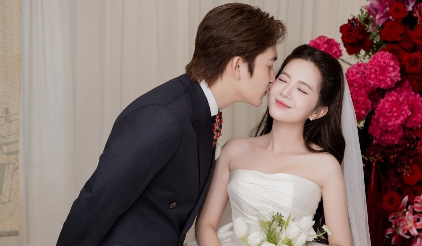 Ngoc Huyen xinh dep ben chu re Dinh Tu hinh anh