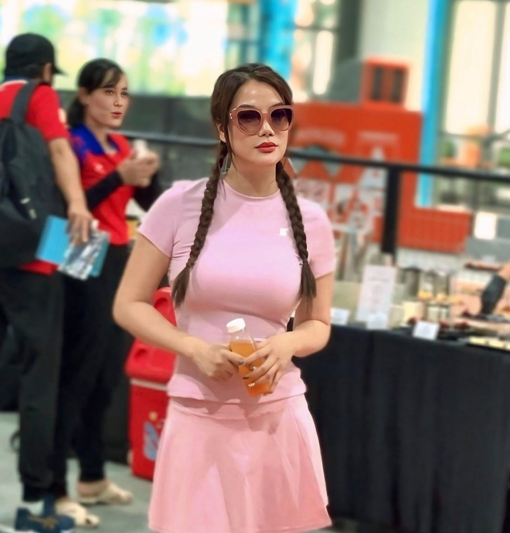 Trương Ngọc Ánh đi làm từ thiện, chơi thể thao trước khi bị bắt