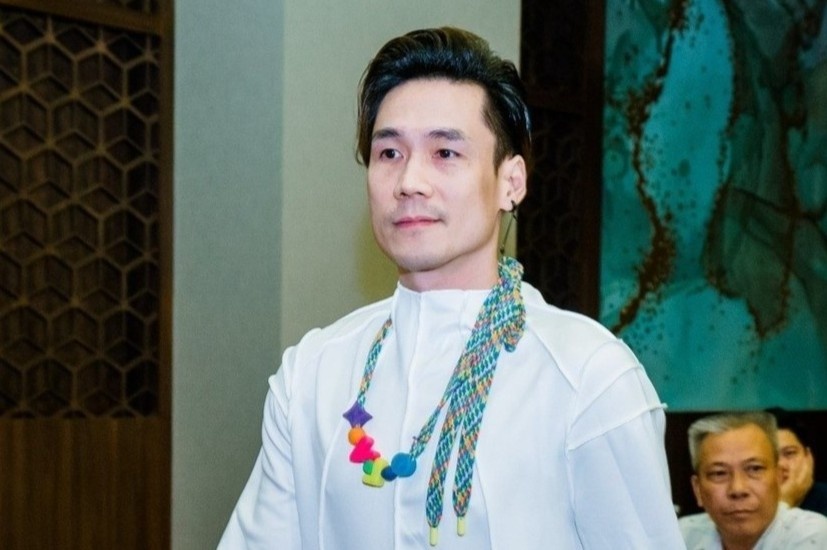 Khanh Phuong noi ve on ao MV quang cao web ca do hinh anh