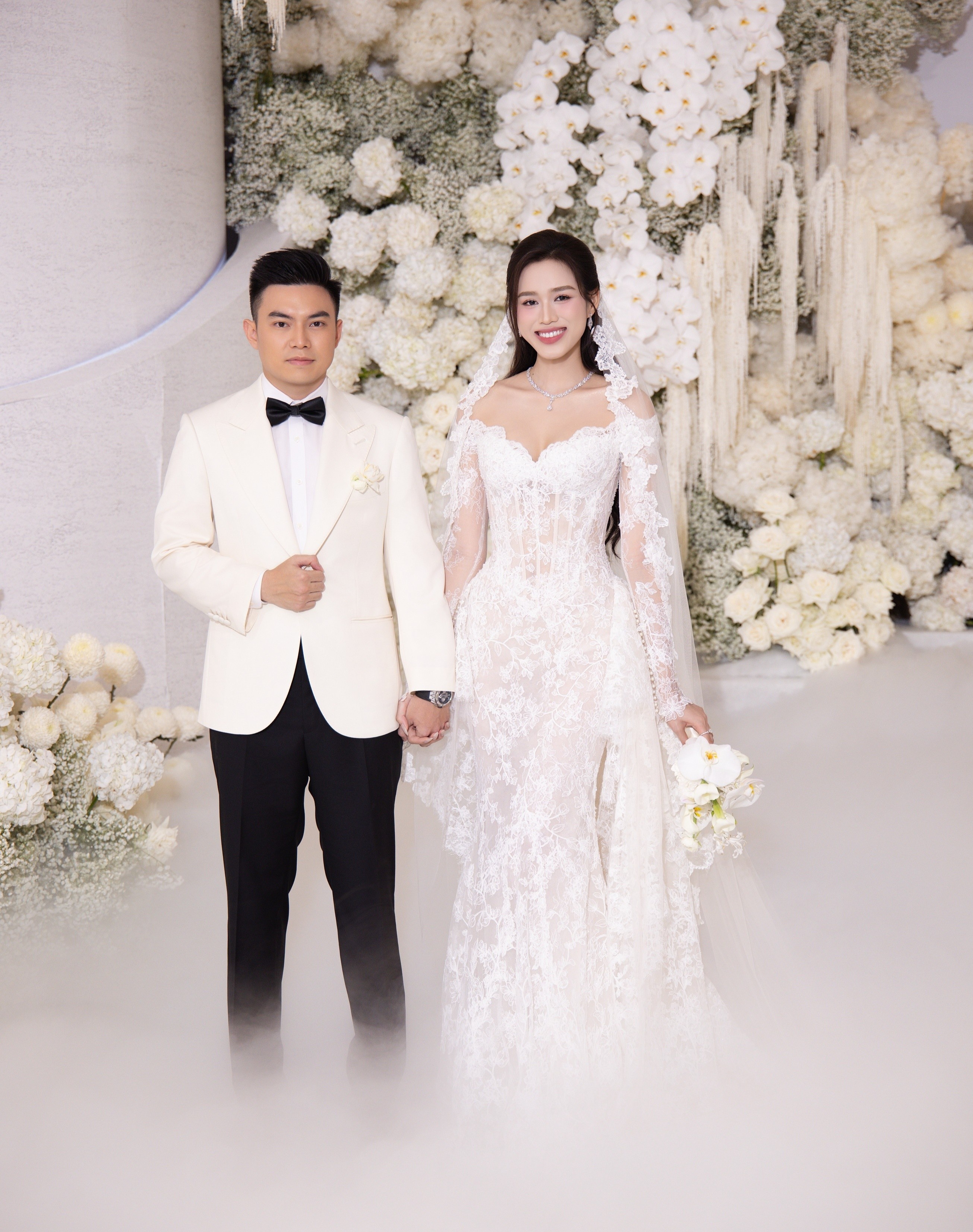 Tiệc cưới ở Hà Nội của Đỗ Thị Hà và Tổng giám đốc Tập đoàn Sơn Hải