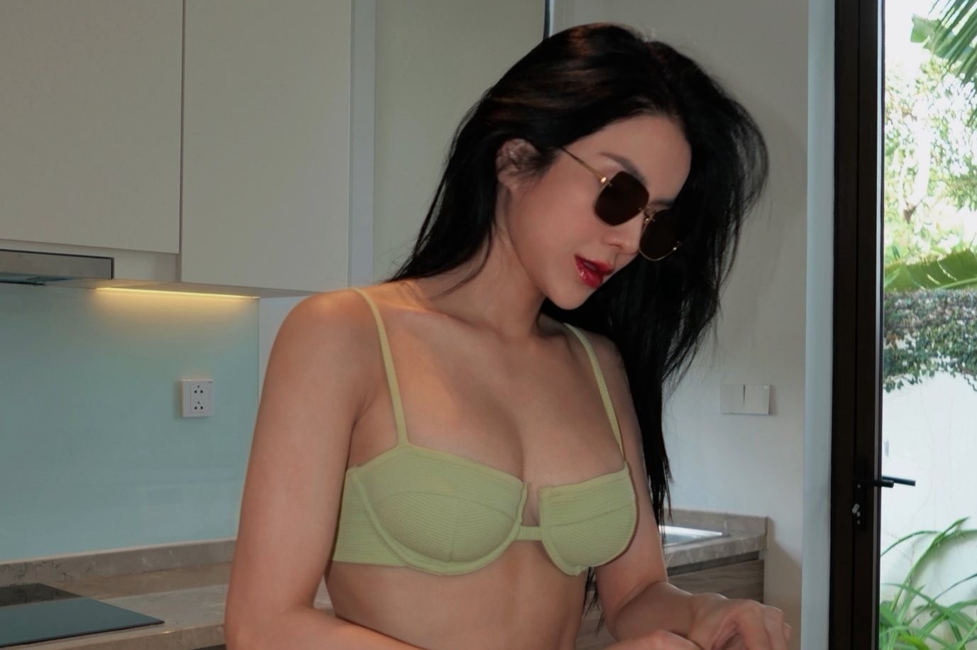 Diep Lam Anh giua nhung on ao hinh anh