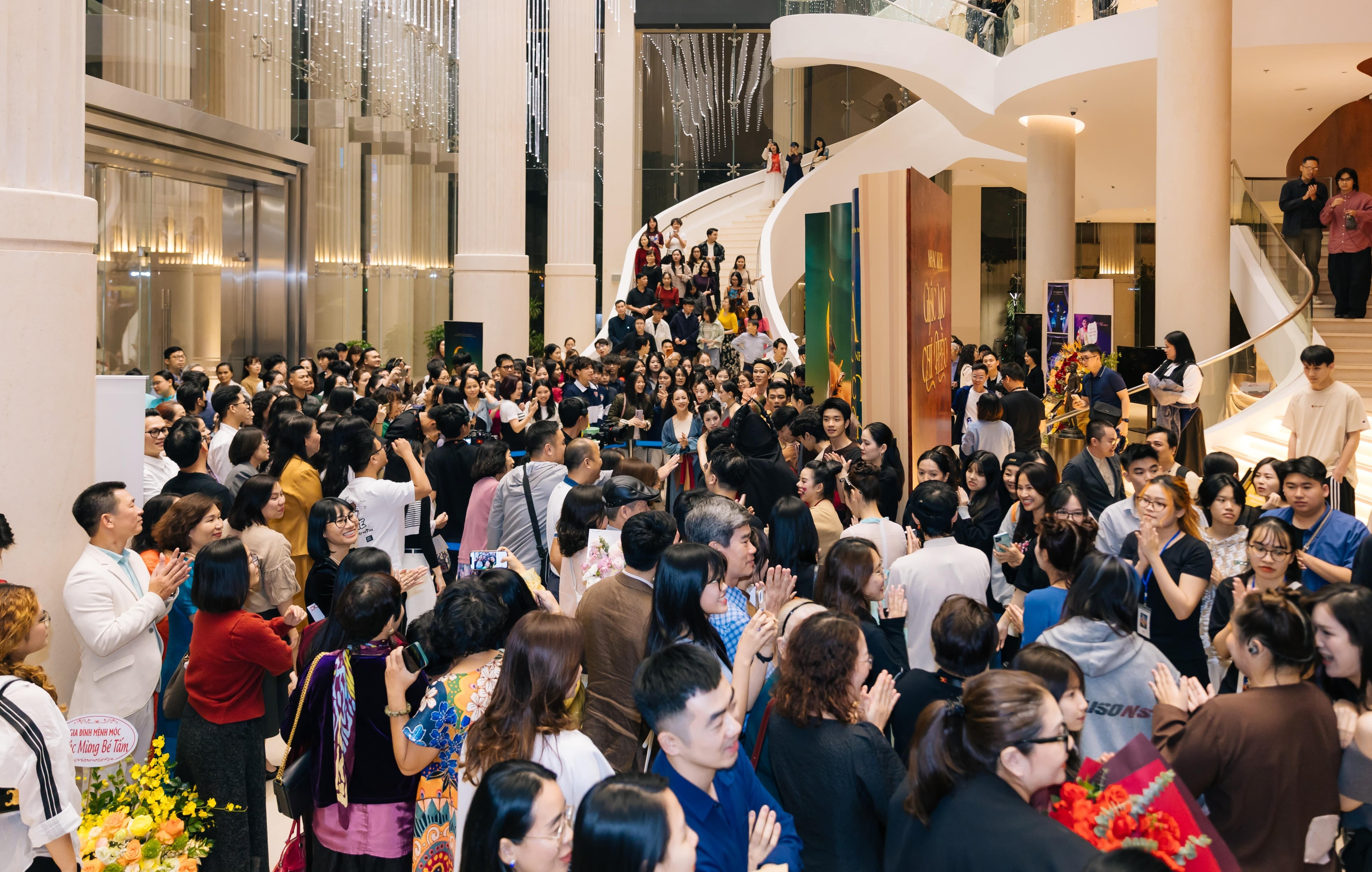 Nhạc kịch 'Chí Phèo' của Dương Cầm gây chú ý ở Hà Nội