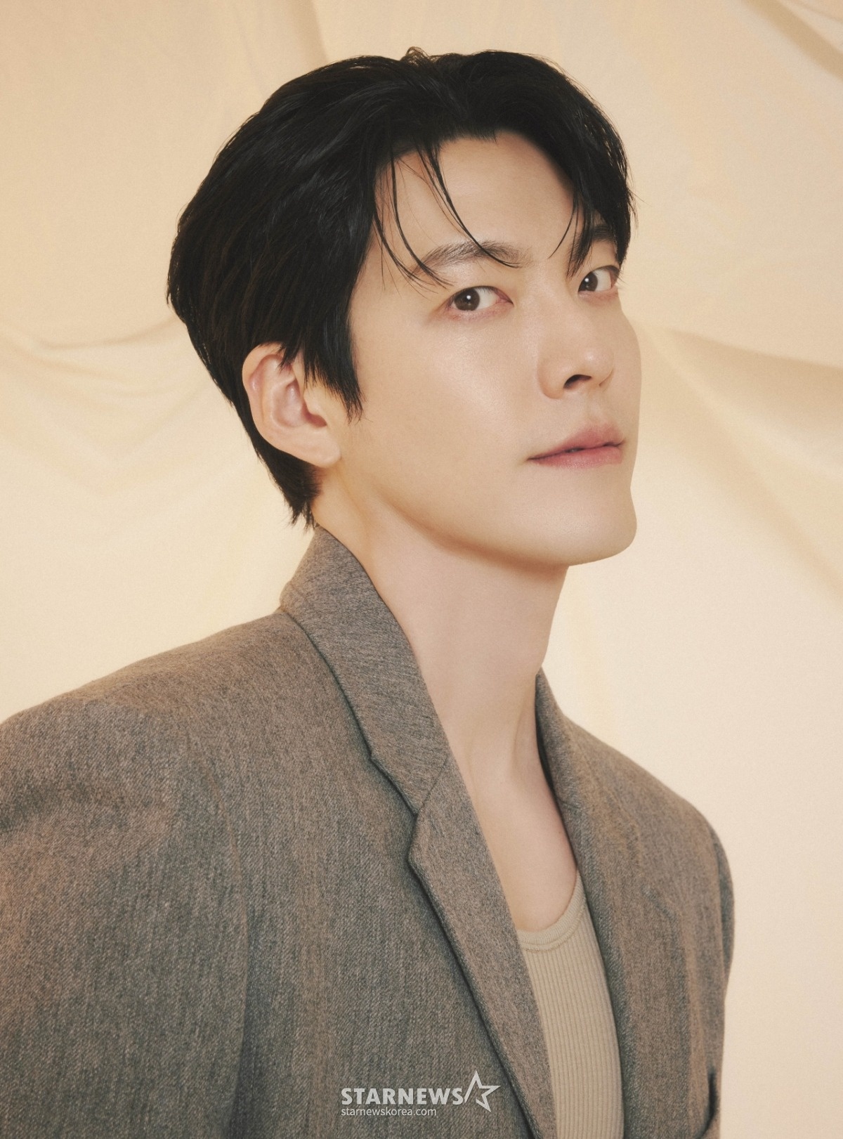 Kim_Woo_Bin_2.jpg