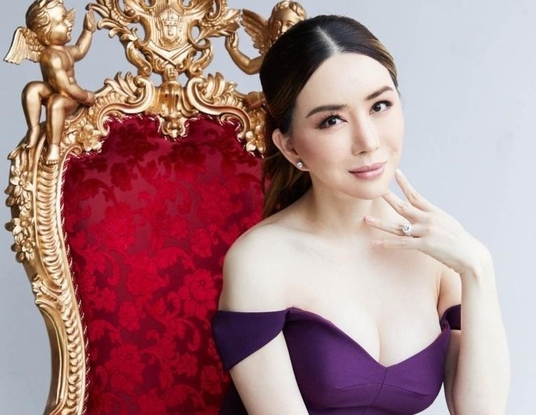 Nu ty phu chuyen gioi khung hoang hinh anh