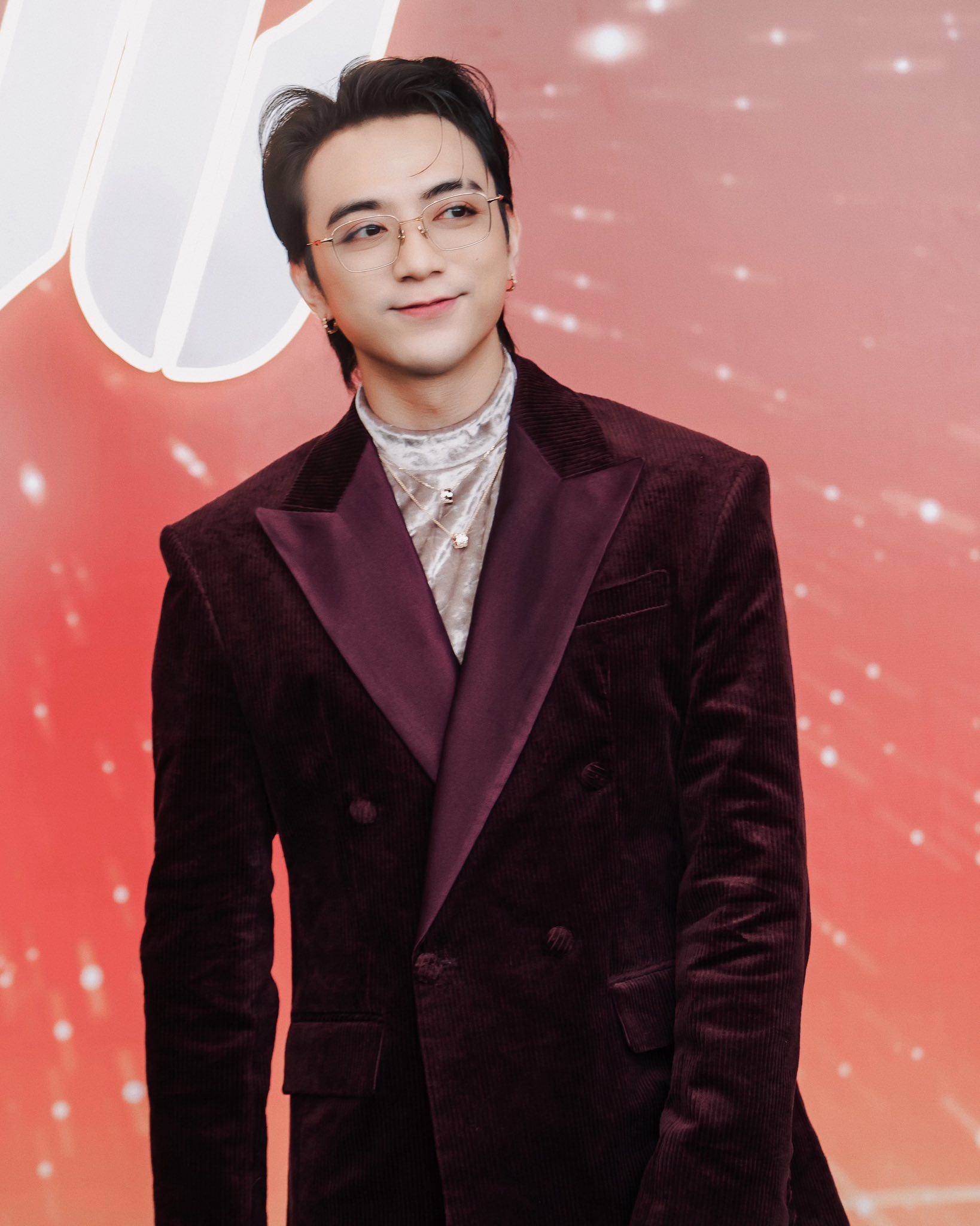 Khán giả không hài lòng trước thông tin Soobin mời Thế Vỹ tham gia concert. Ảnh: FBNV.