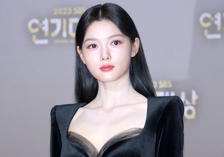 Kim Yoo Jung mat tri nho tam thoi hinh anh