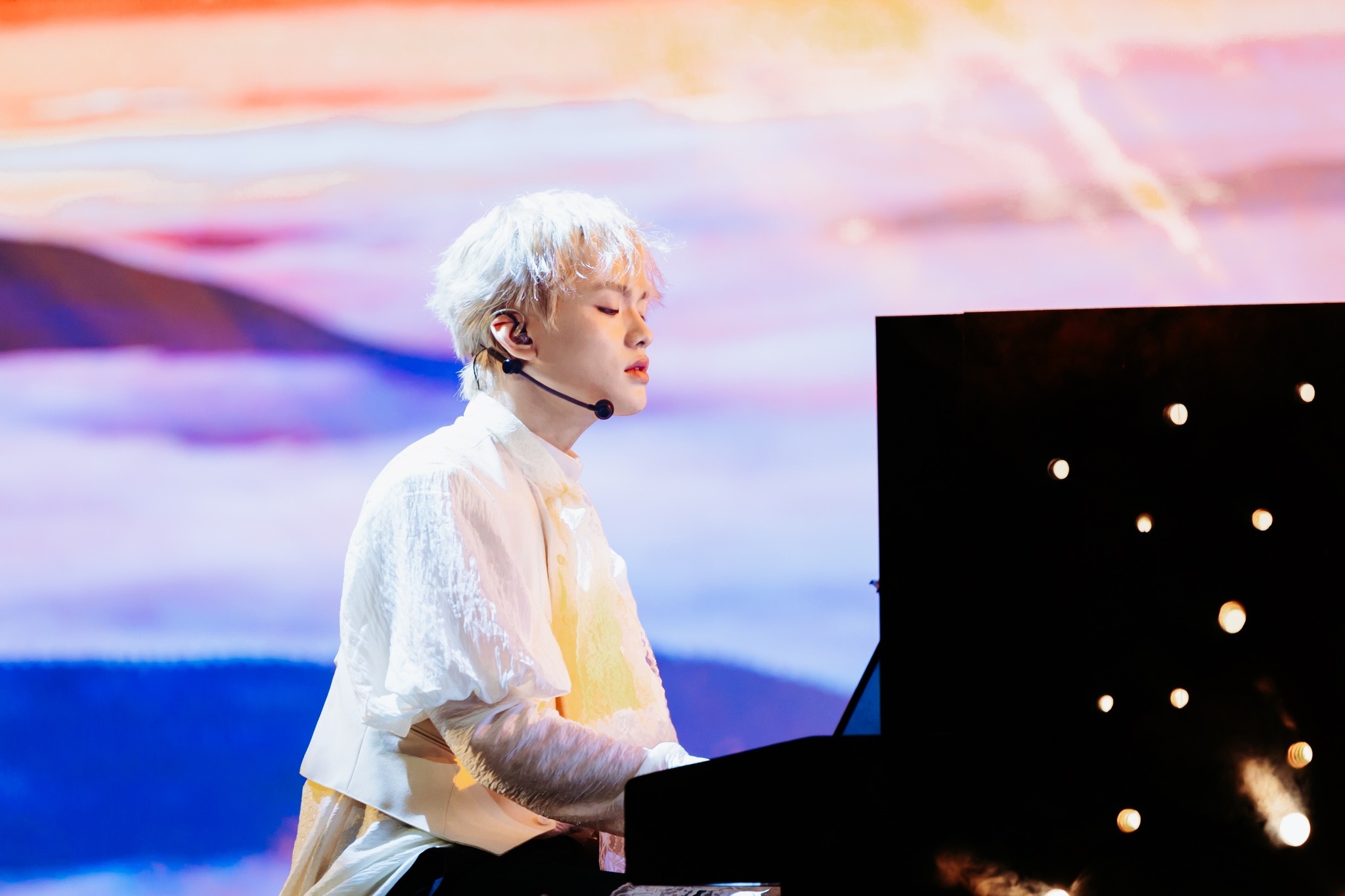 buitruonglinh tỏa sáng khi về đúng sở trường ballad. Ảnh: NSX.