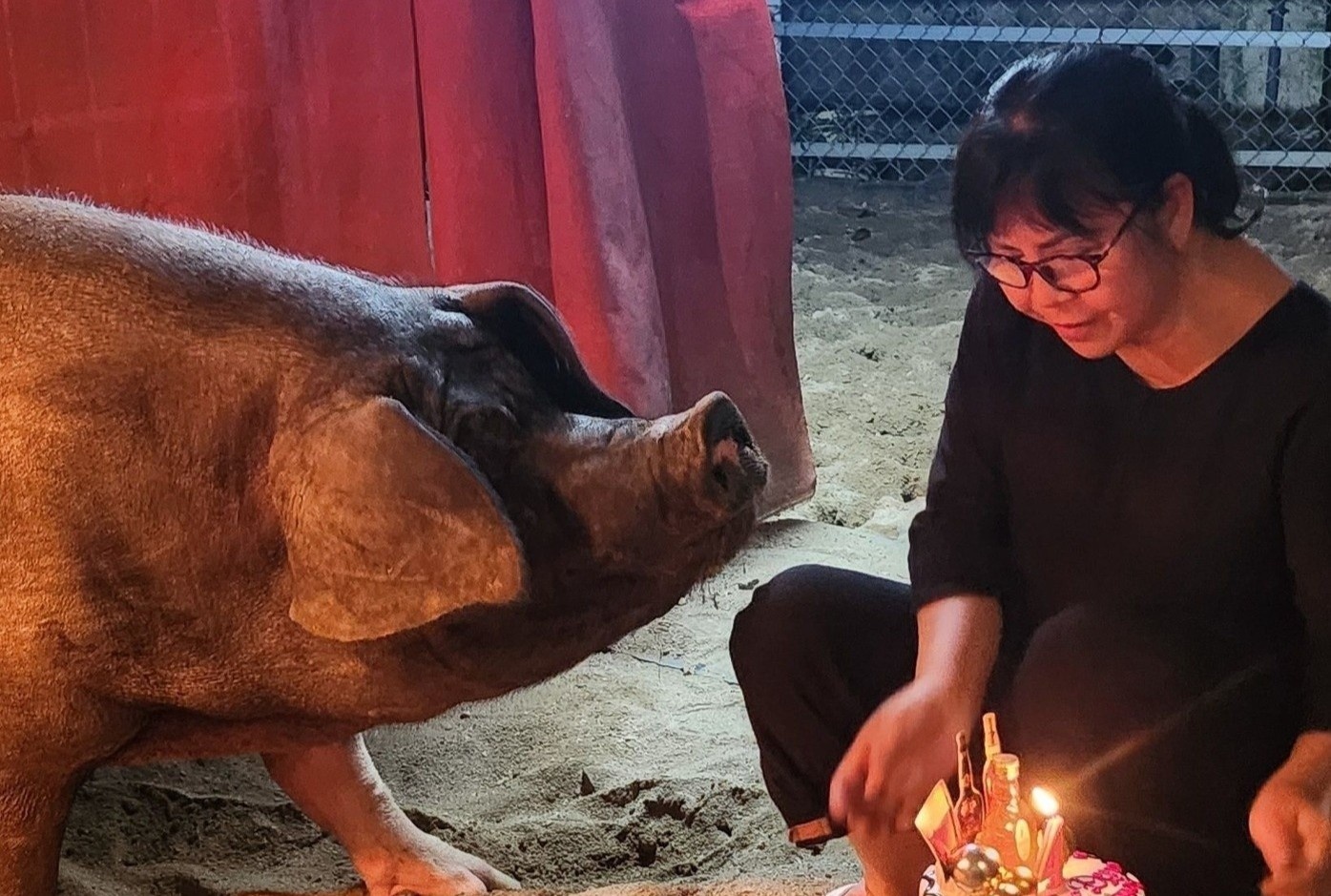 Cuoc song cua Anh Tuyet trong biet thu 500 m2 hinh anh