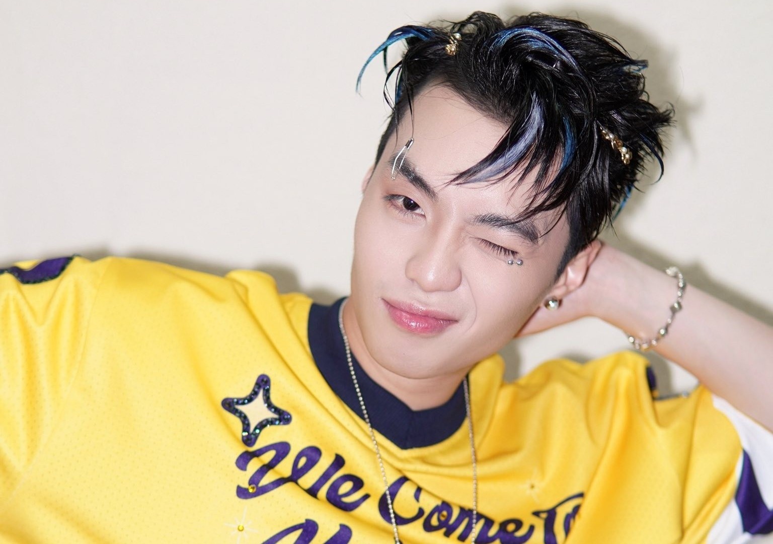 Ai manh nhat Anh trai 'say hi' hinh anh