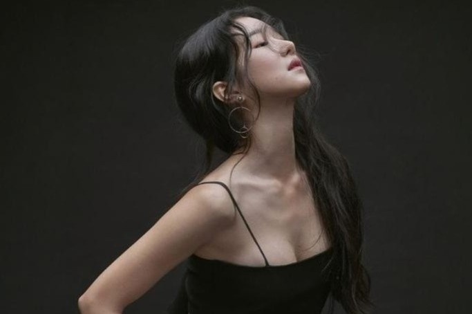 Seo Ye Ji gay ban tan hinh anh