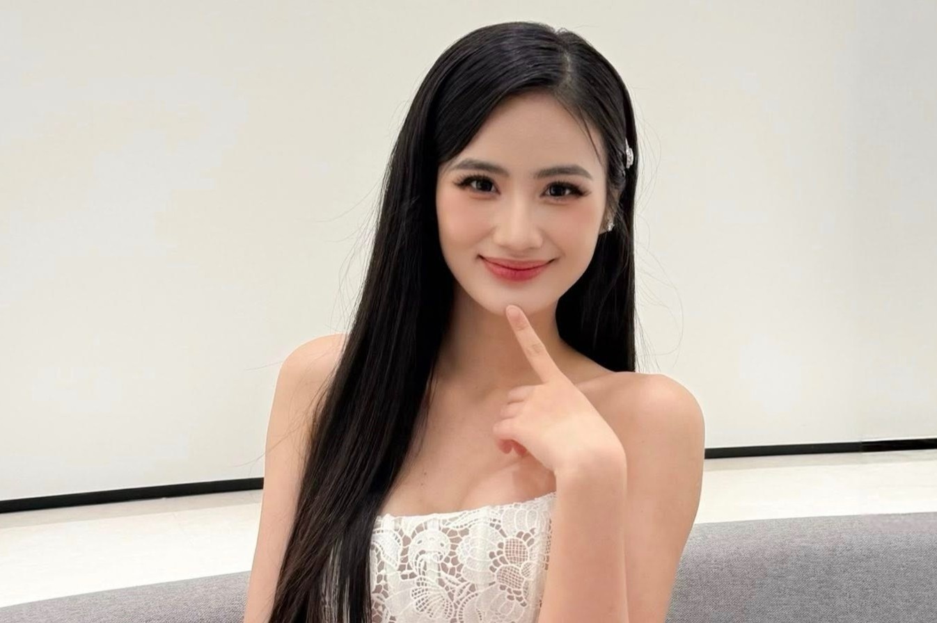 Moi quan he hien tai cua Hoa hau Y Nhi va ban trai hinh anh