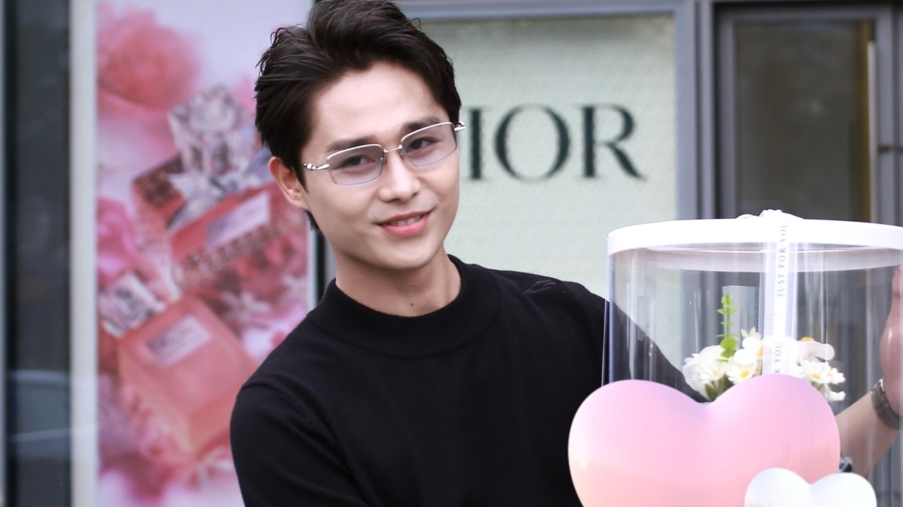 Dien vien Trung Quoc hat 'Cat doi noi sau' cua Tang Duy Tan hinh anh