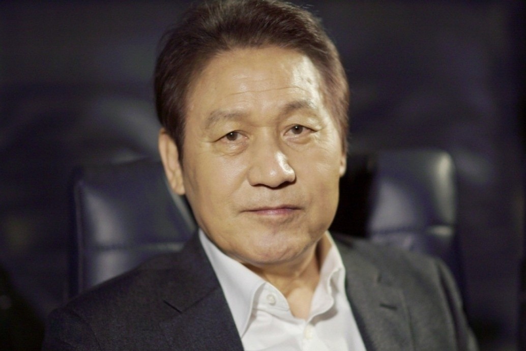 Ahn Sung Ki qua doi hinh anh