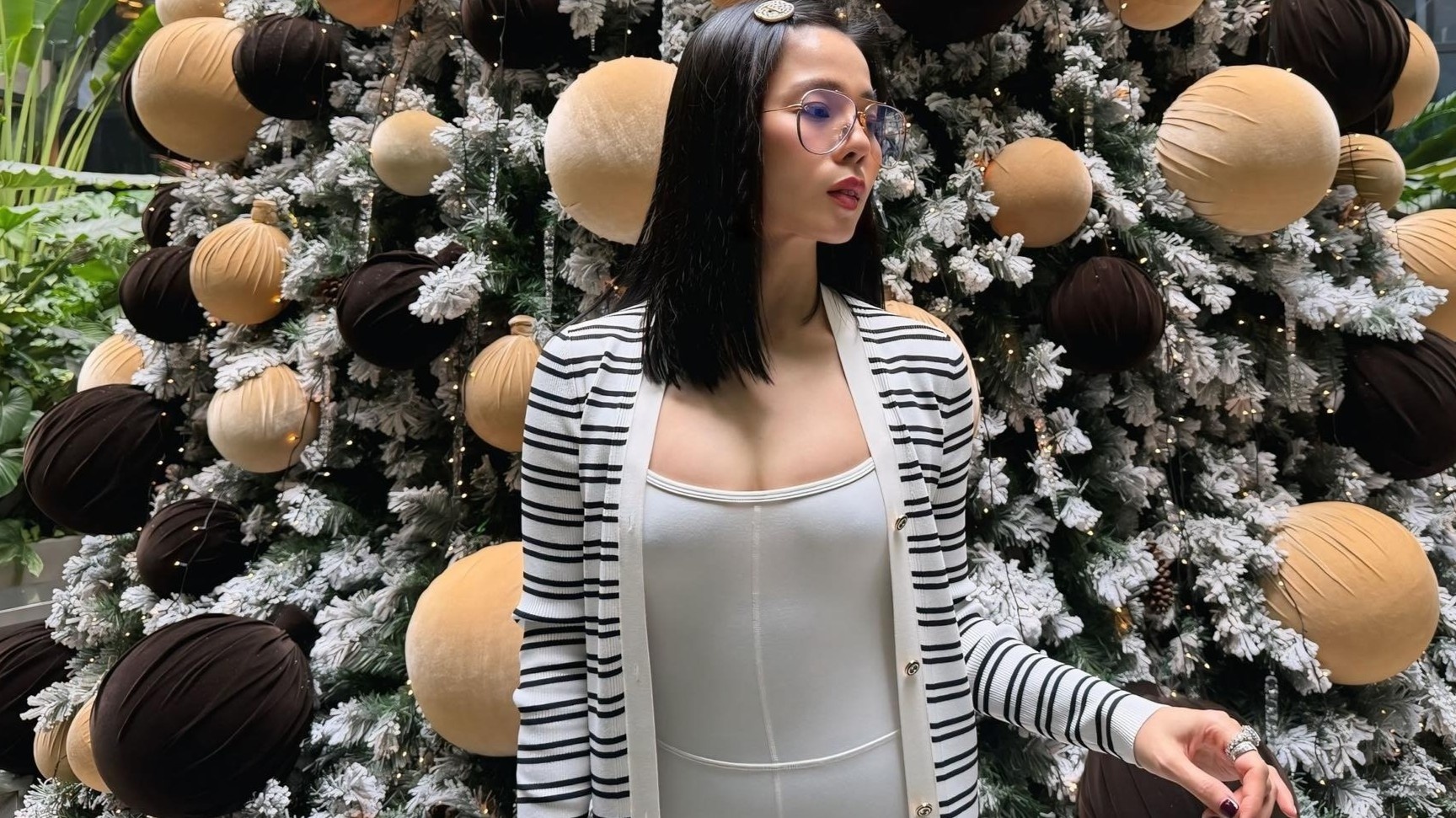 Le Quyen len tieng ve on ao 'vang tuc' hinh anh