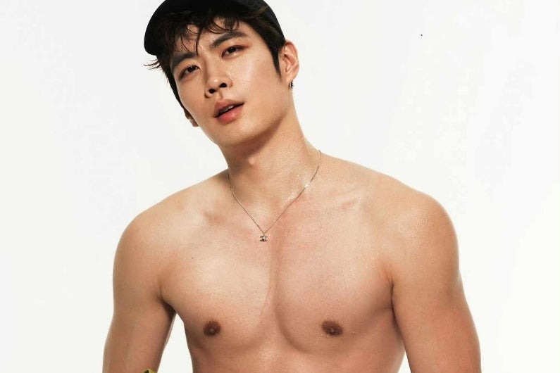 Hai nam dien vien Trung Quoc lo anh tinh tu hinh anh