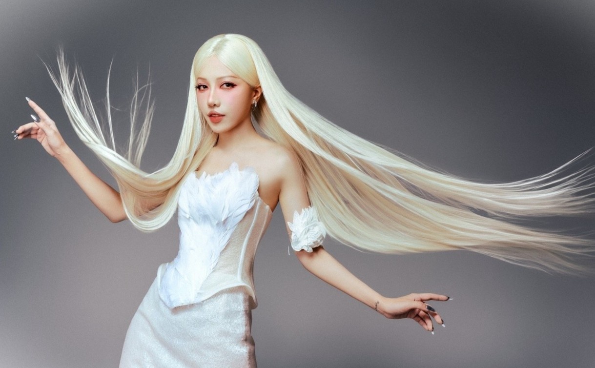 Phung Khanh Linh anh 1