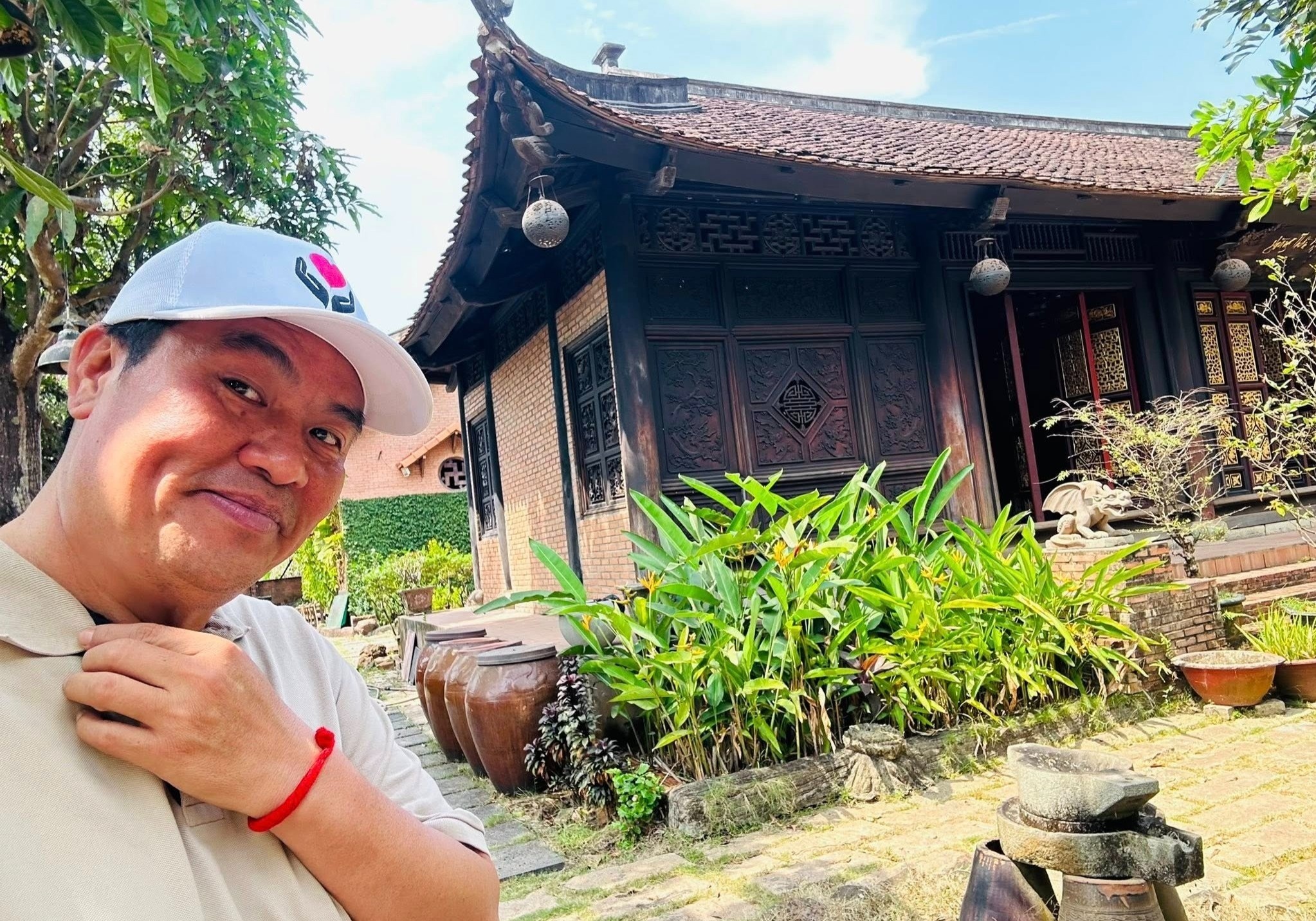 Hoang Map don khoi nha co 1.600 m2 hinh anh