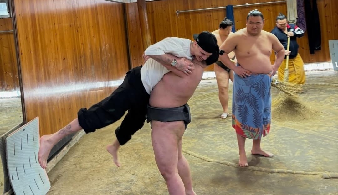 Con trai Beckham gay chu y hinh anh