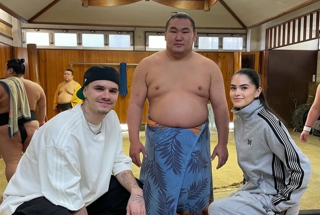 Con trai Beckham gay chu y hinh anh