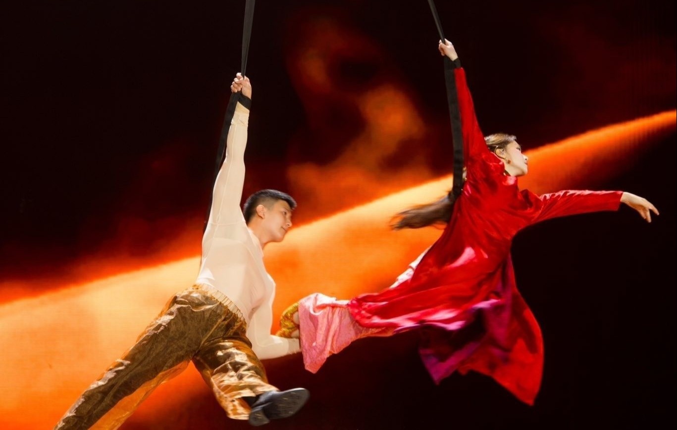 Rui ro kho luong nhin tu man treo nguoi cua Hoa Minzy hinh anh