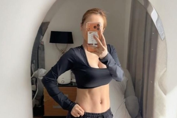 Voc dang Nha Phuong sau 14 ngay sinh con hinh anh