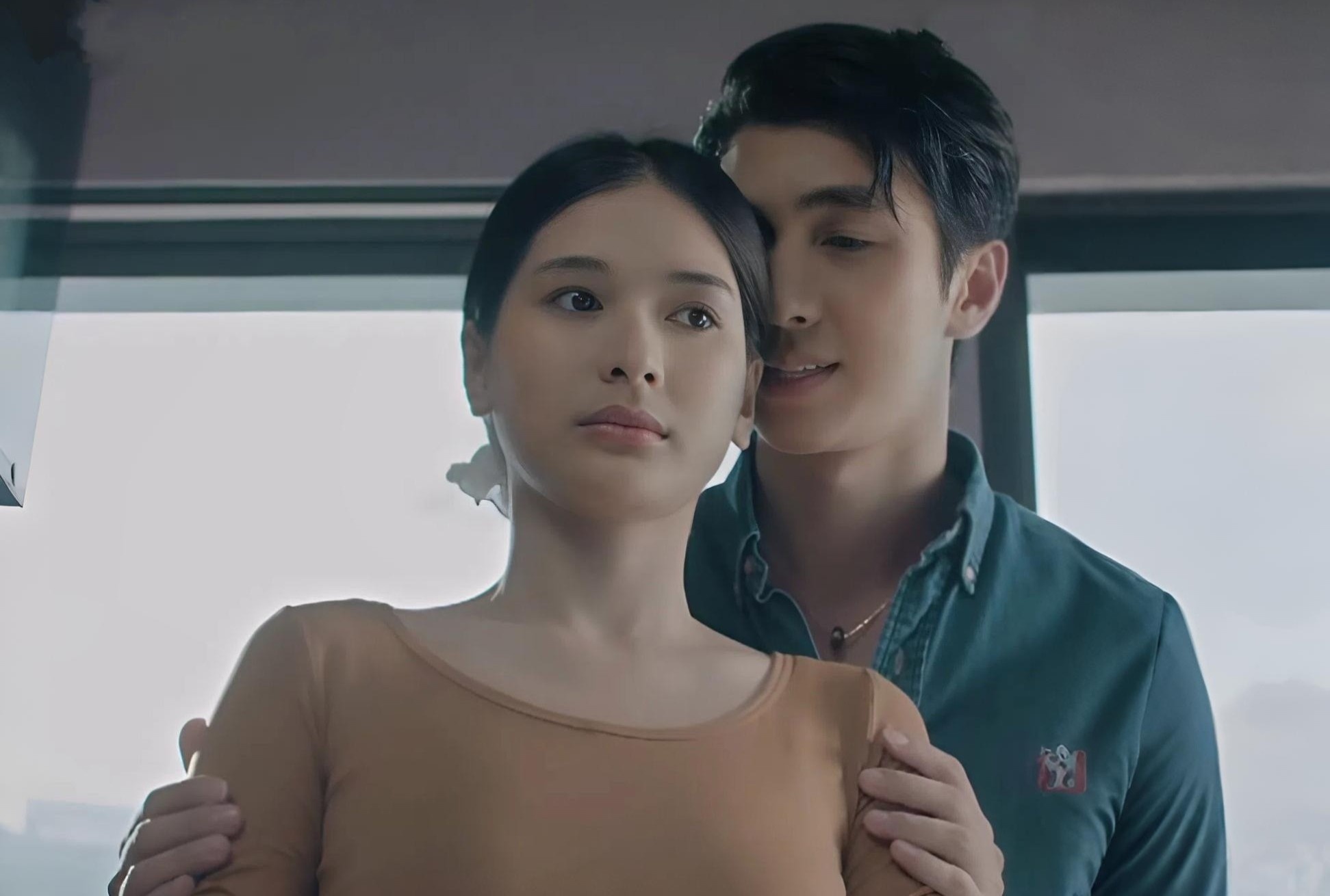 Canh 'ban than cuop nguoi yeu' gay ban tan hinh anh