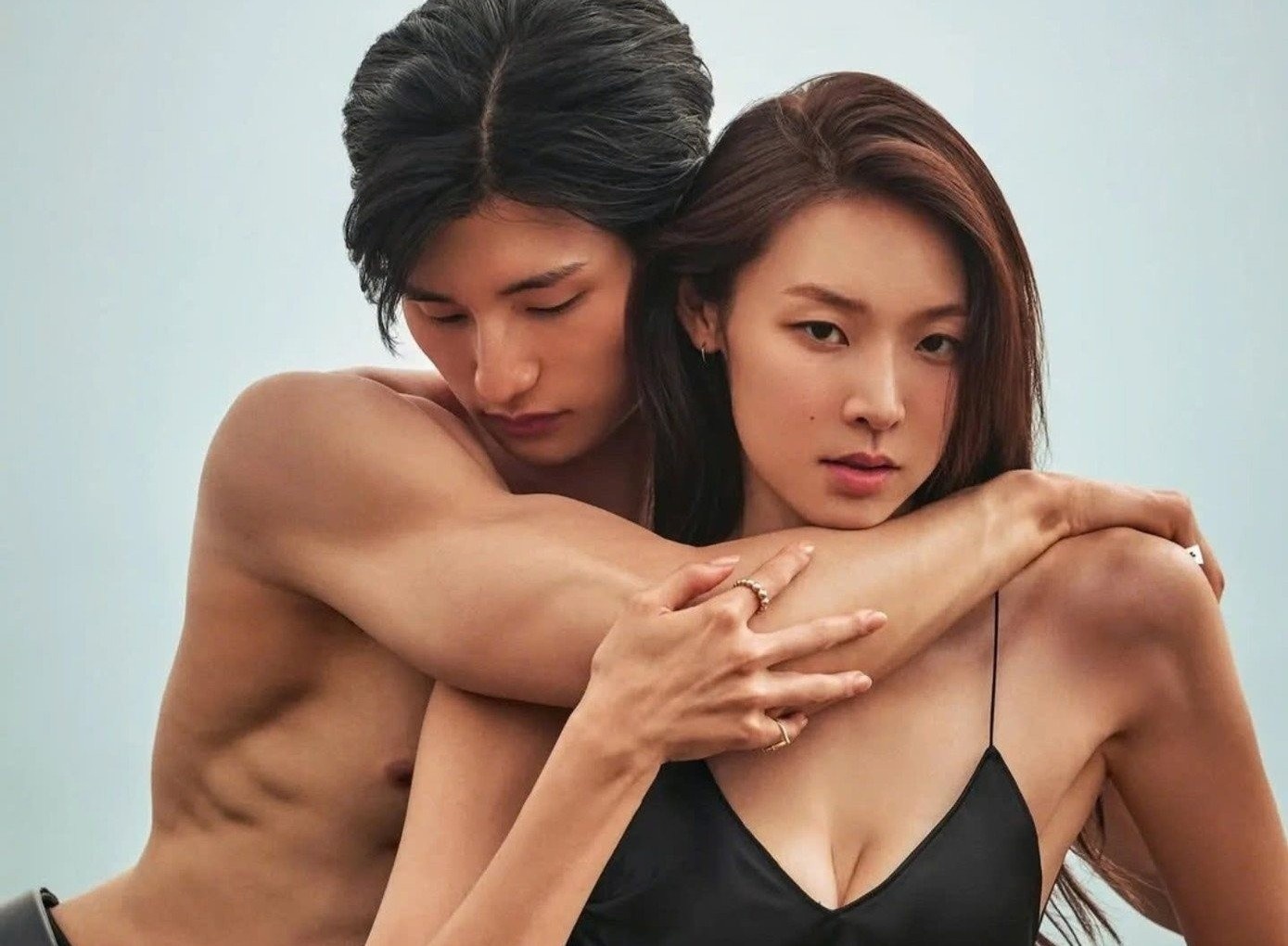 Ket cuc cua hoa hau tha thinh 4 nguoi mot luc hinh anh