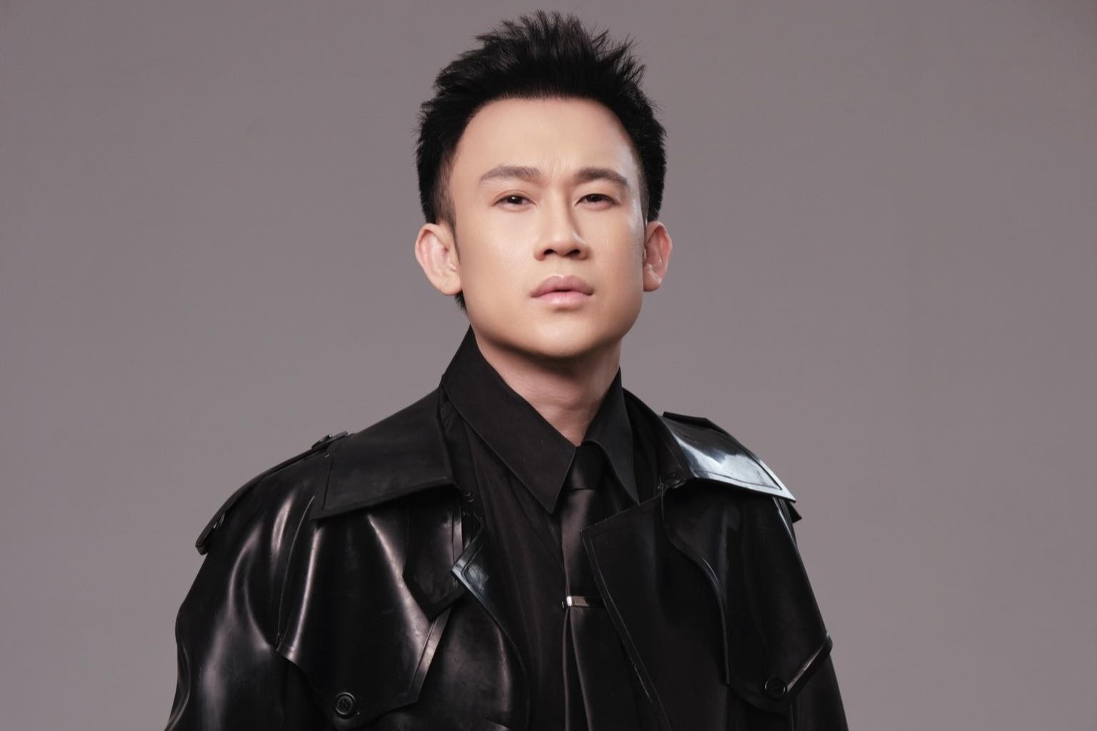 Duong Trieu Vu huy bieu dien o 2 dem nhac hinh anh