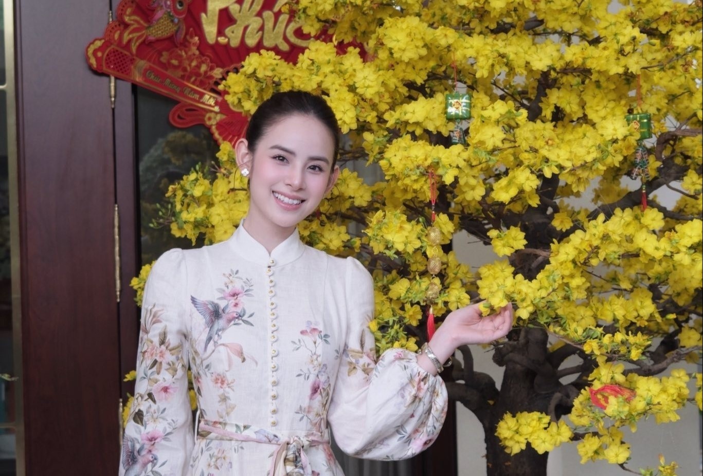 Sao Viet don Tet ben gia dinh hinh anh