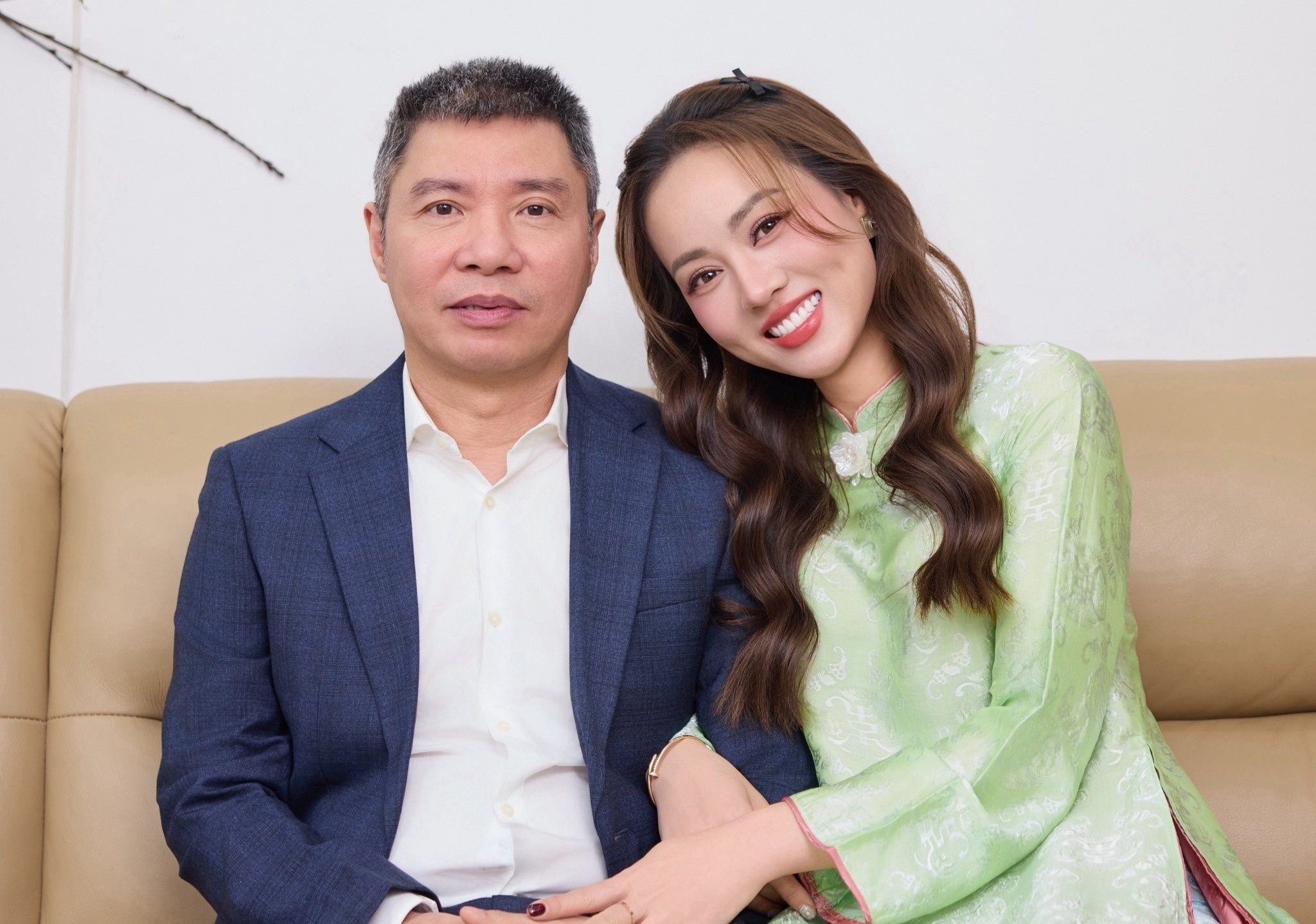 Vo Cong Ly buc xuc hinh anh