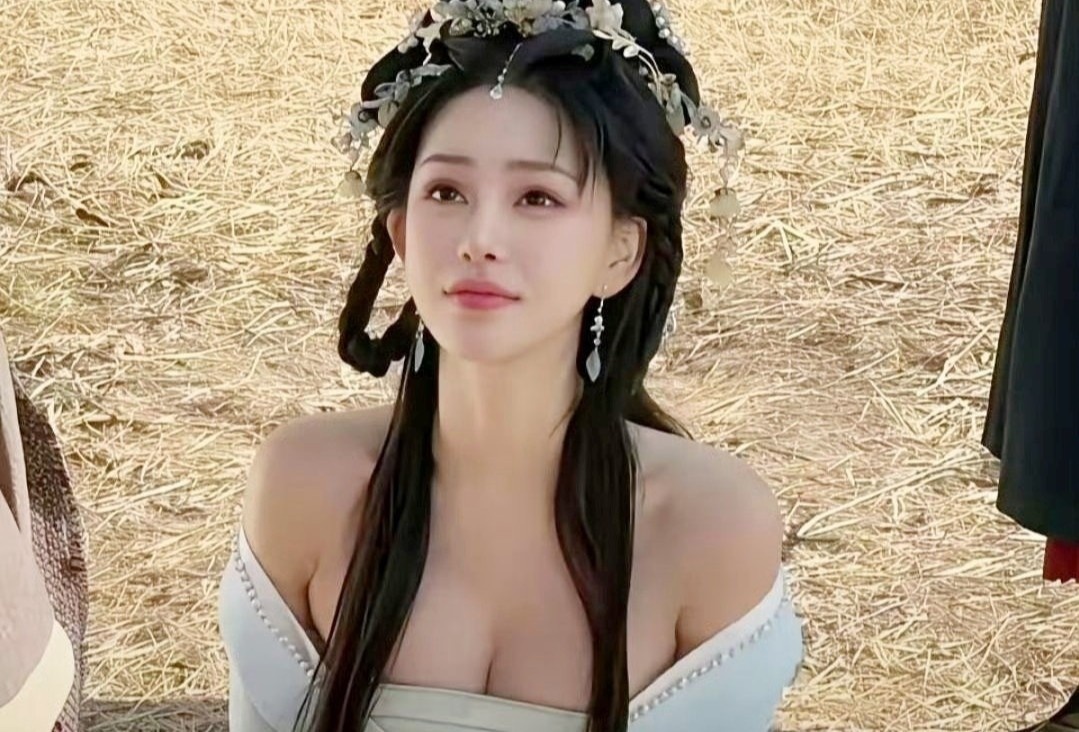 Nu dien vien bi sam so hinh anh