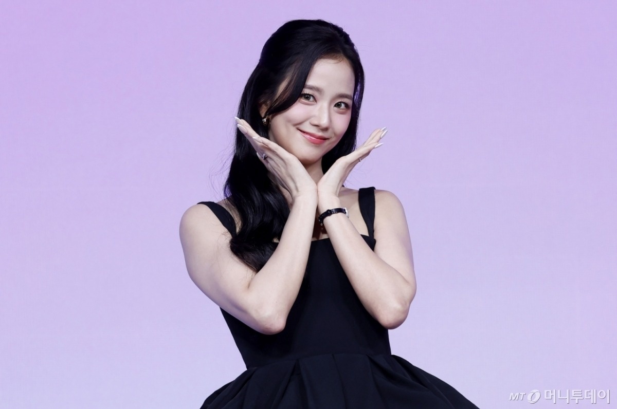 jisoo_1.jpg