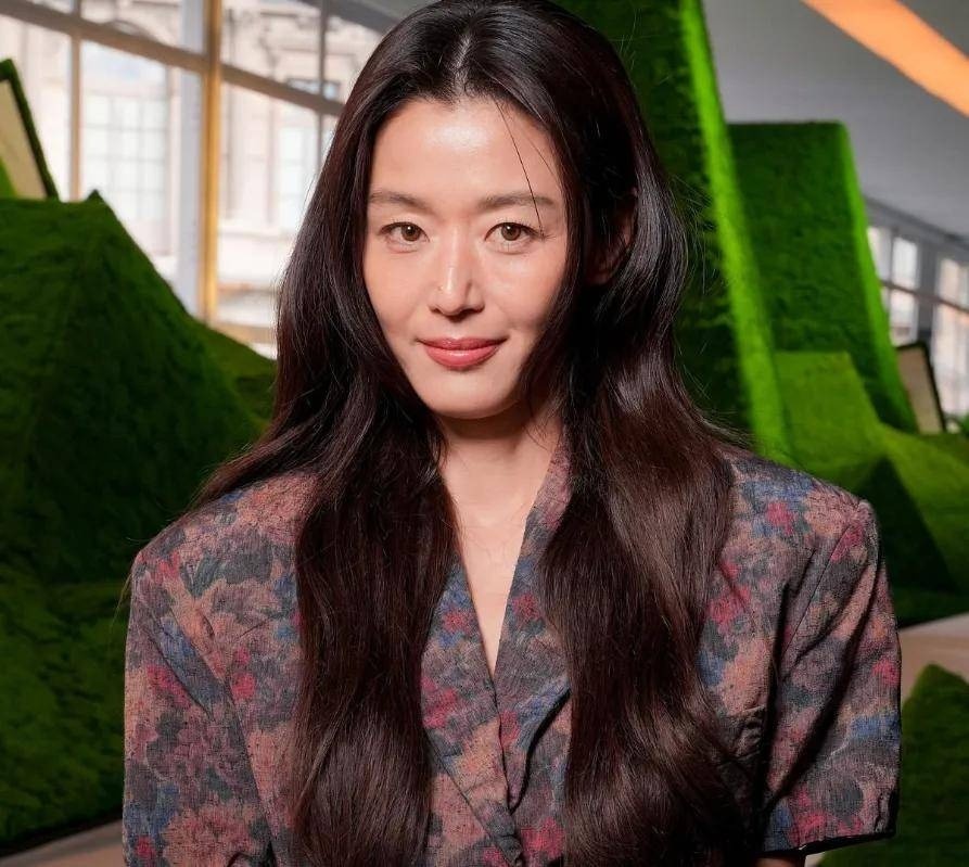 Jeon_Ji_Hyun_23.jpg