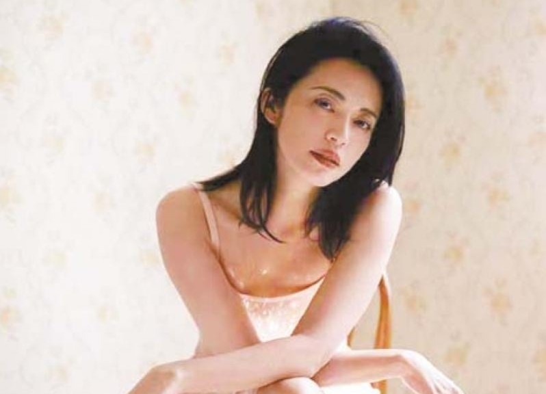 Dieu Than va chong nhiep anh gia ly hon hinh anh