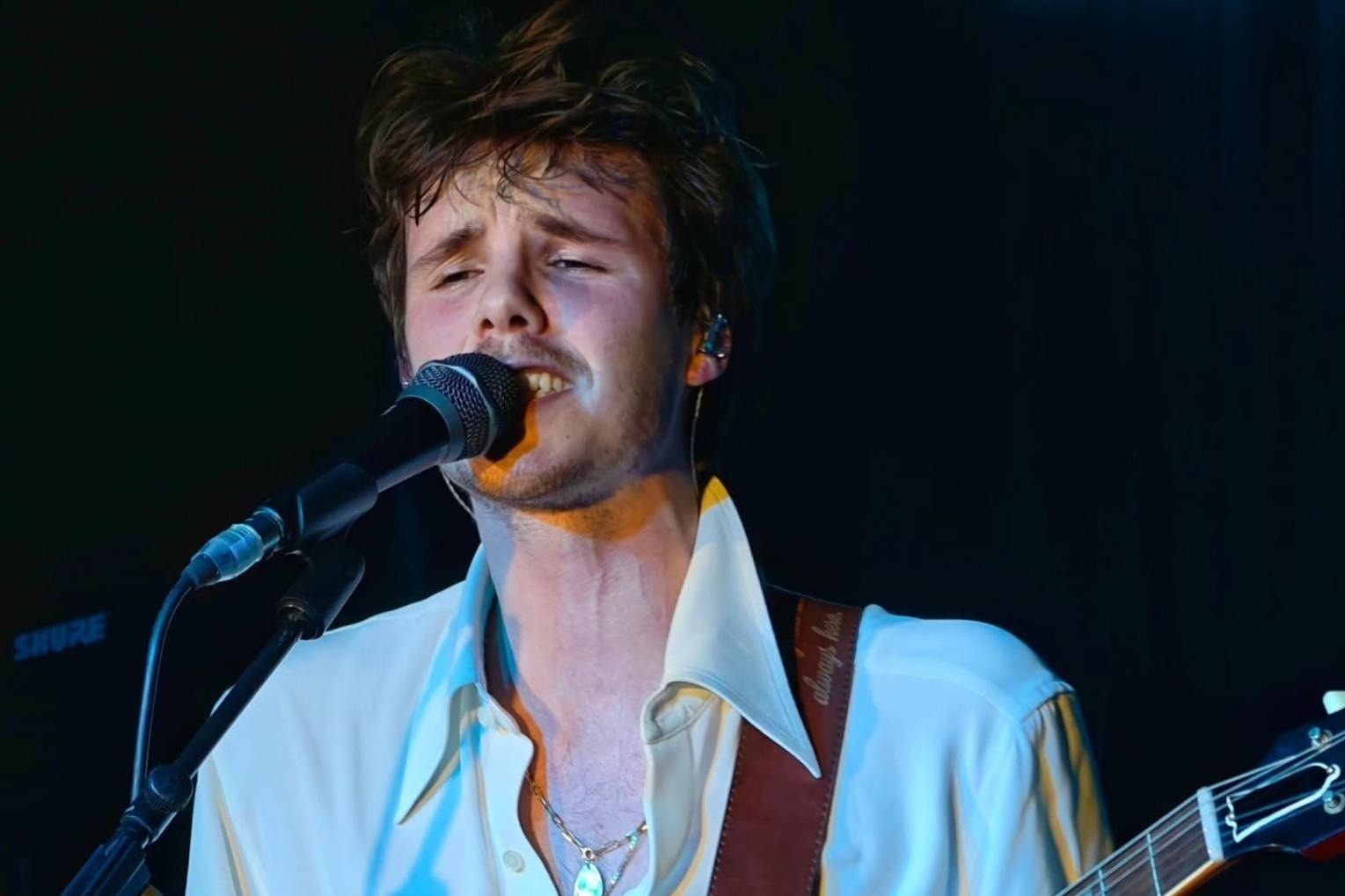 Con trai Beckham bat khoc hinh anh