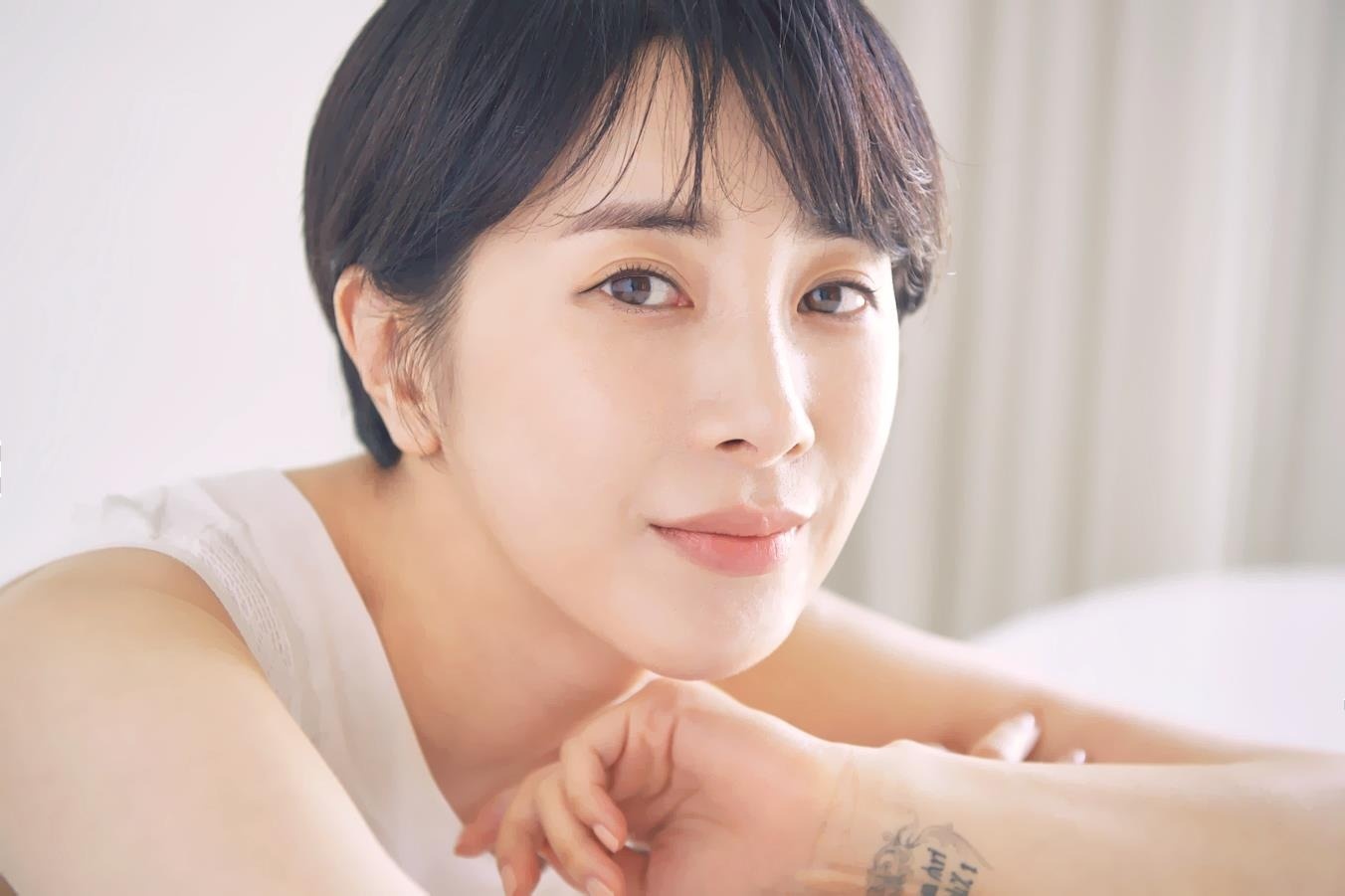 Nu ca si khung hoang vi ly hon sau 7 thang cuoi hinh anh