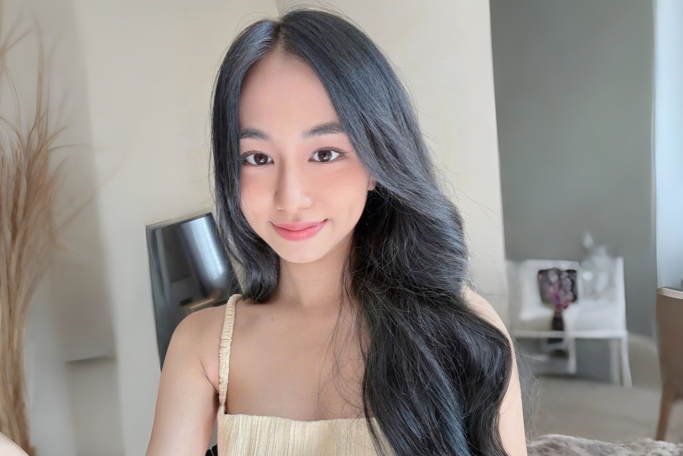 Ngan Hoa sau mot nam dieu tri suy than hinh anh