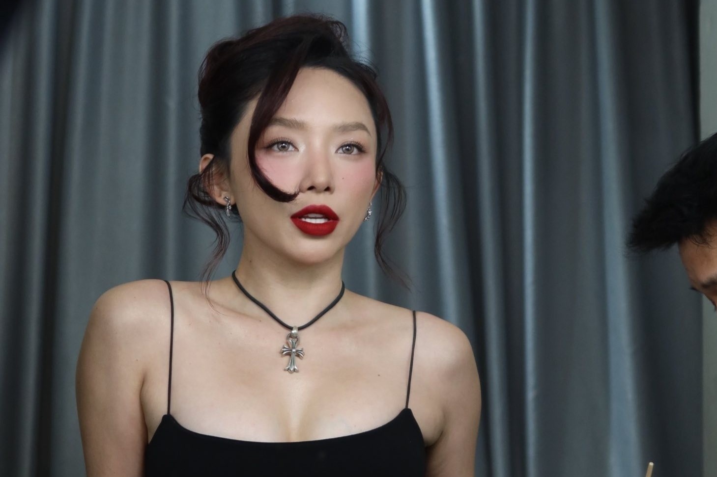 Cha Toc Tien mong con hanh phuc hinh anh