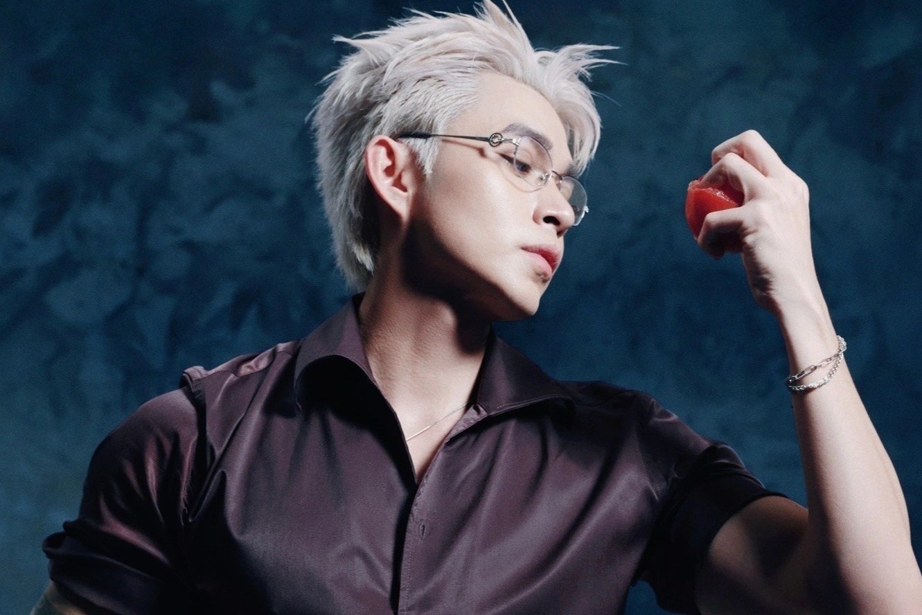 Jun Pham go bo MV nhay cam hinh anh