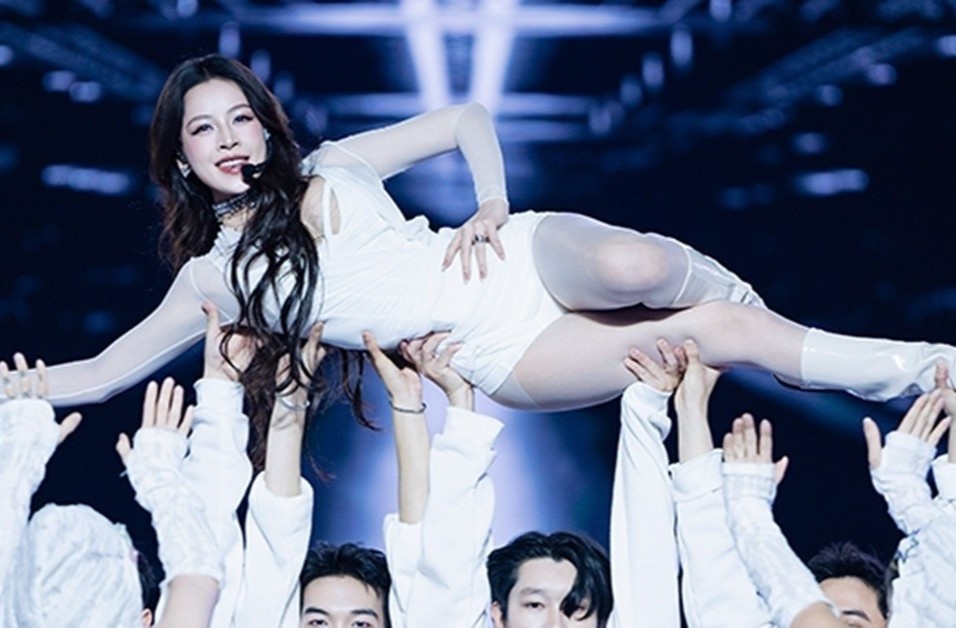 Ca si Viet ra sao sau quy dinh cam lam dung hat nhep hinh anh